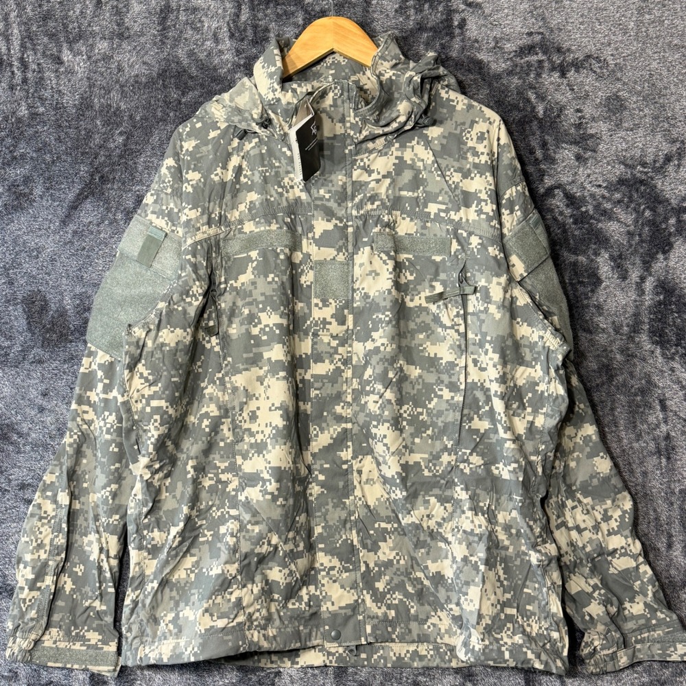 NWT Gen III Cold Weather Soft Shell Jacket Level 5 ECWCS Large UCP Digital‎ Camo